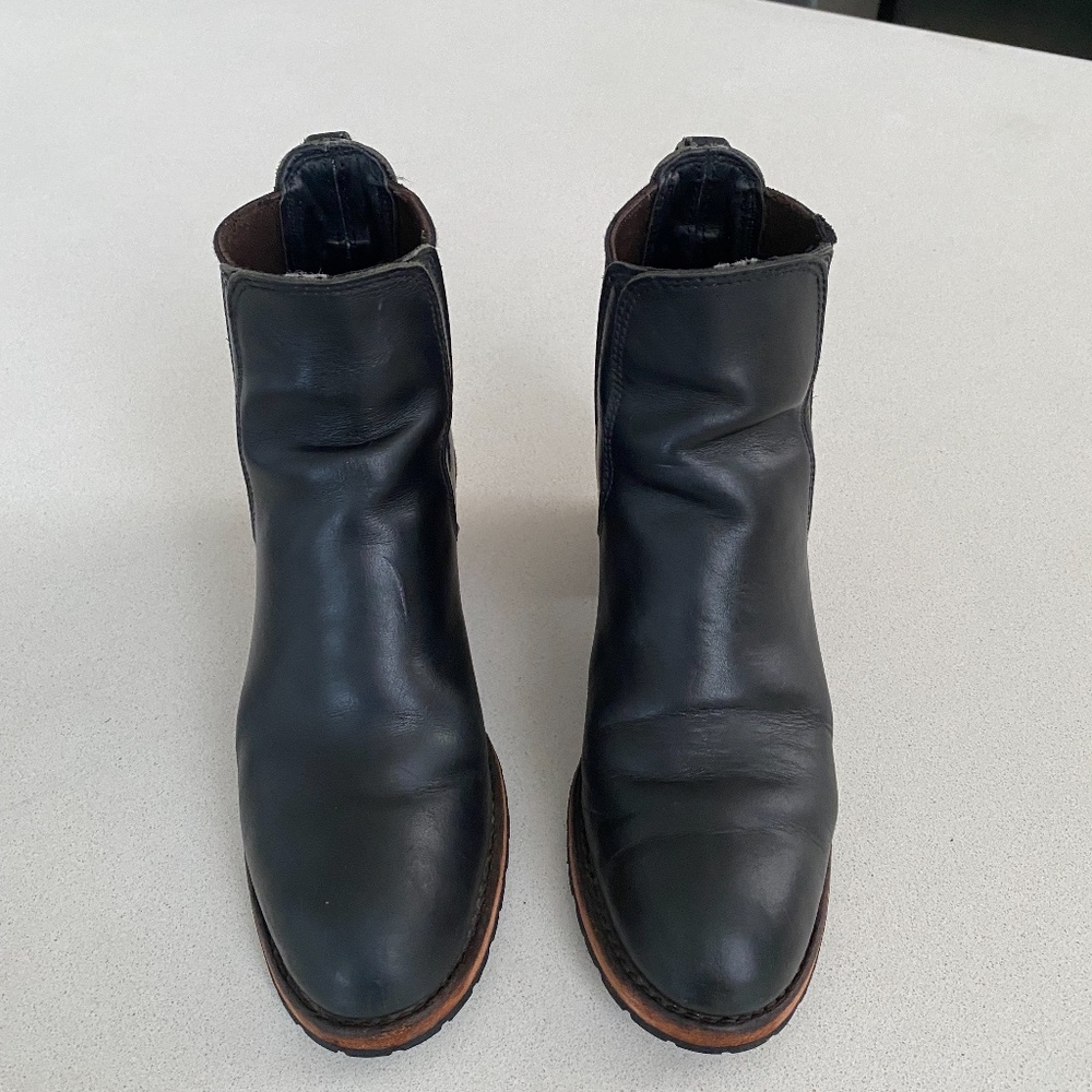 Red Wings Harriet Chelsea Boot size 8 1/2  (pre-owned)